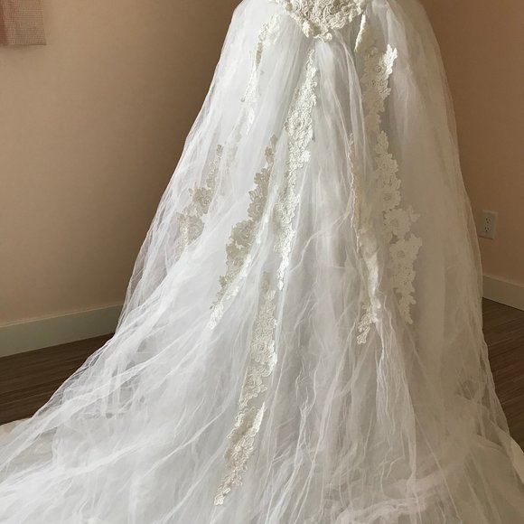 Bridal Embellished Mesh Satin Bodice Wedding Gown Long Tulle Train (Never worn) - Picture 6 of 10